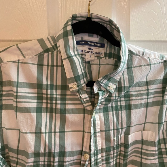 Men’s Old Navy Classic Fit Shirt - Picture 13 of 14